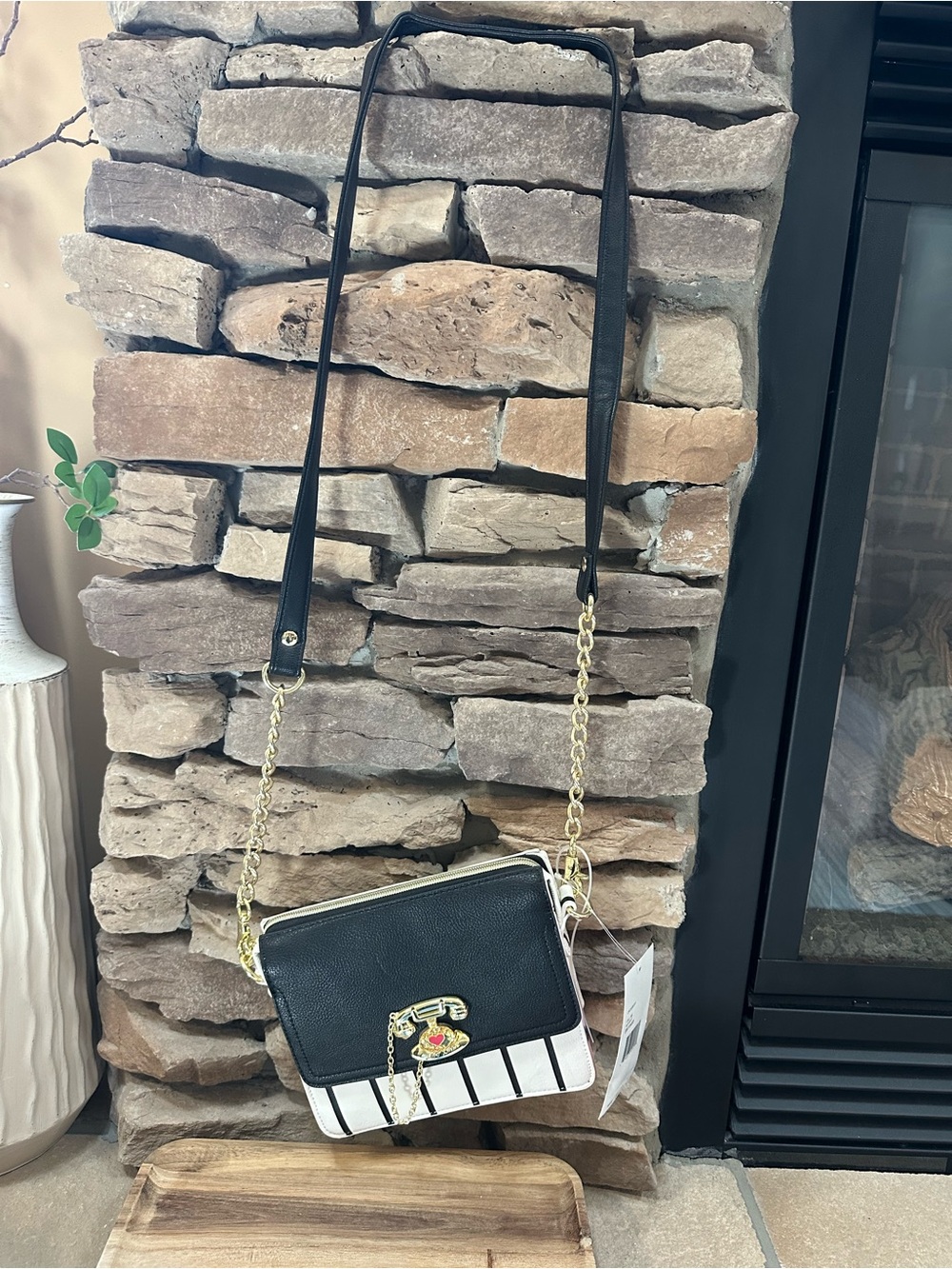 Betsey Johnson Black & White Striped Phone Charm Crossbody - Picture 2 of 7